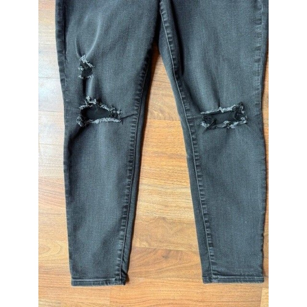 American Eagle Womens 14 SHORT Black Super Hi-Rise Jegging Distressed Denim EUC - Picture 2 of 10